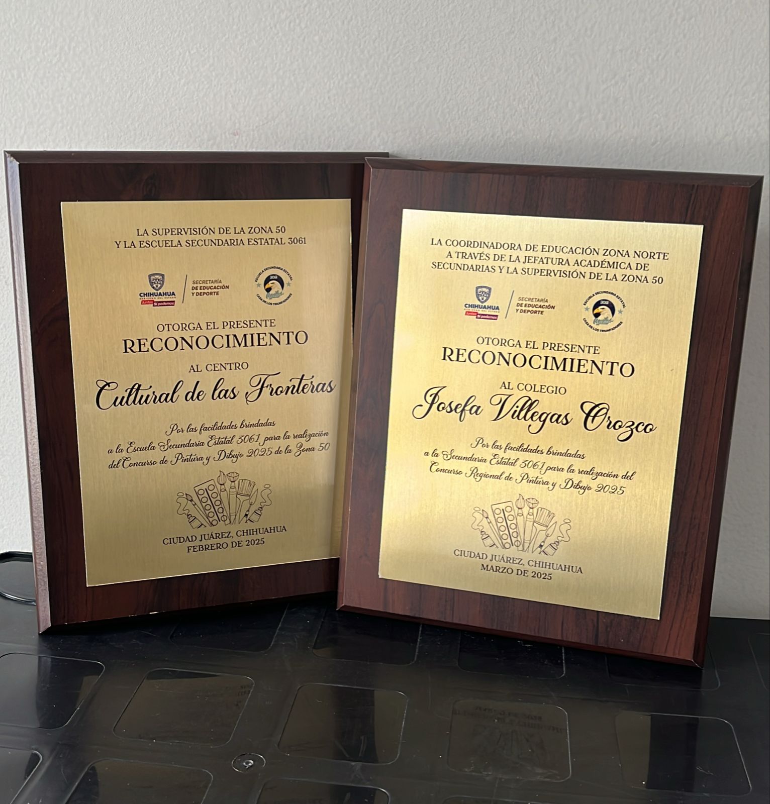 Placas